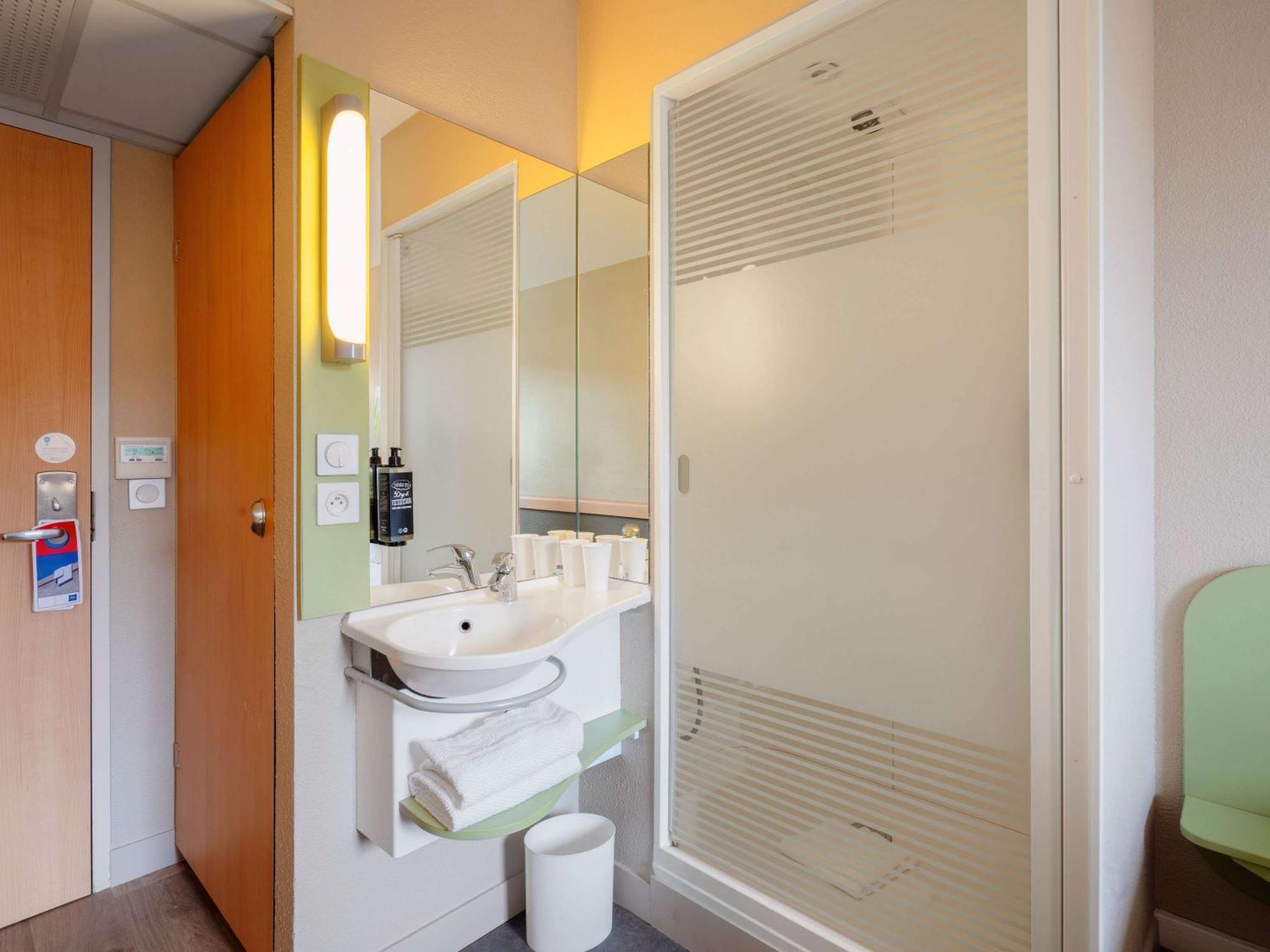 Ibis Budget Manosque Cadarache Kültér fotó