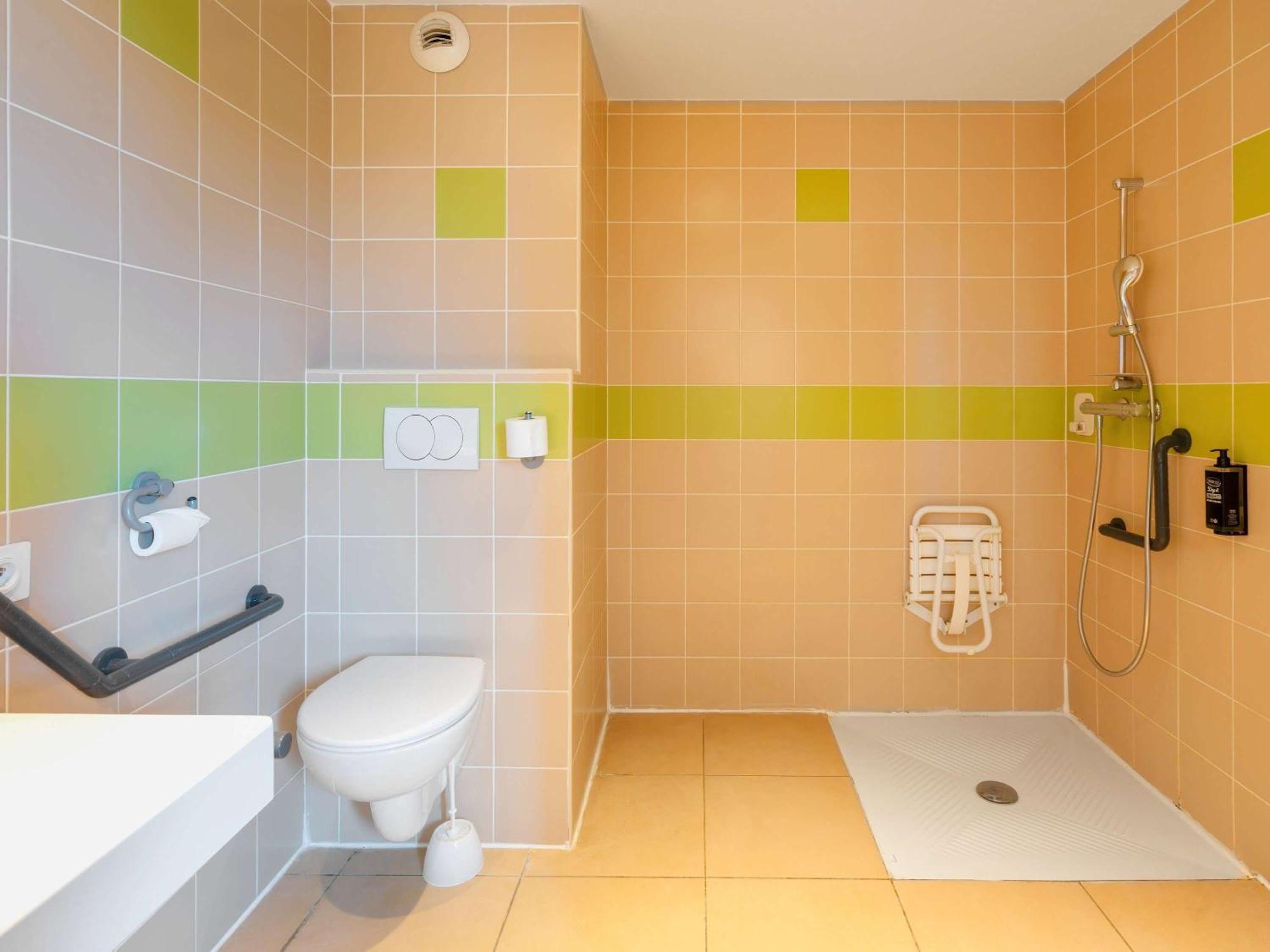 Ibis Budget Manosque Cadarache Kültér fotó