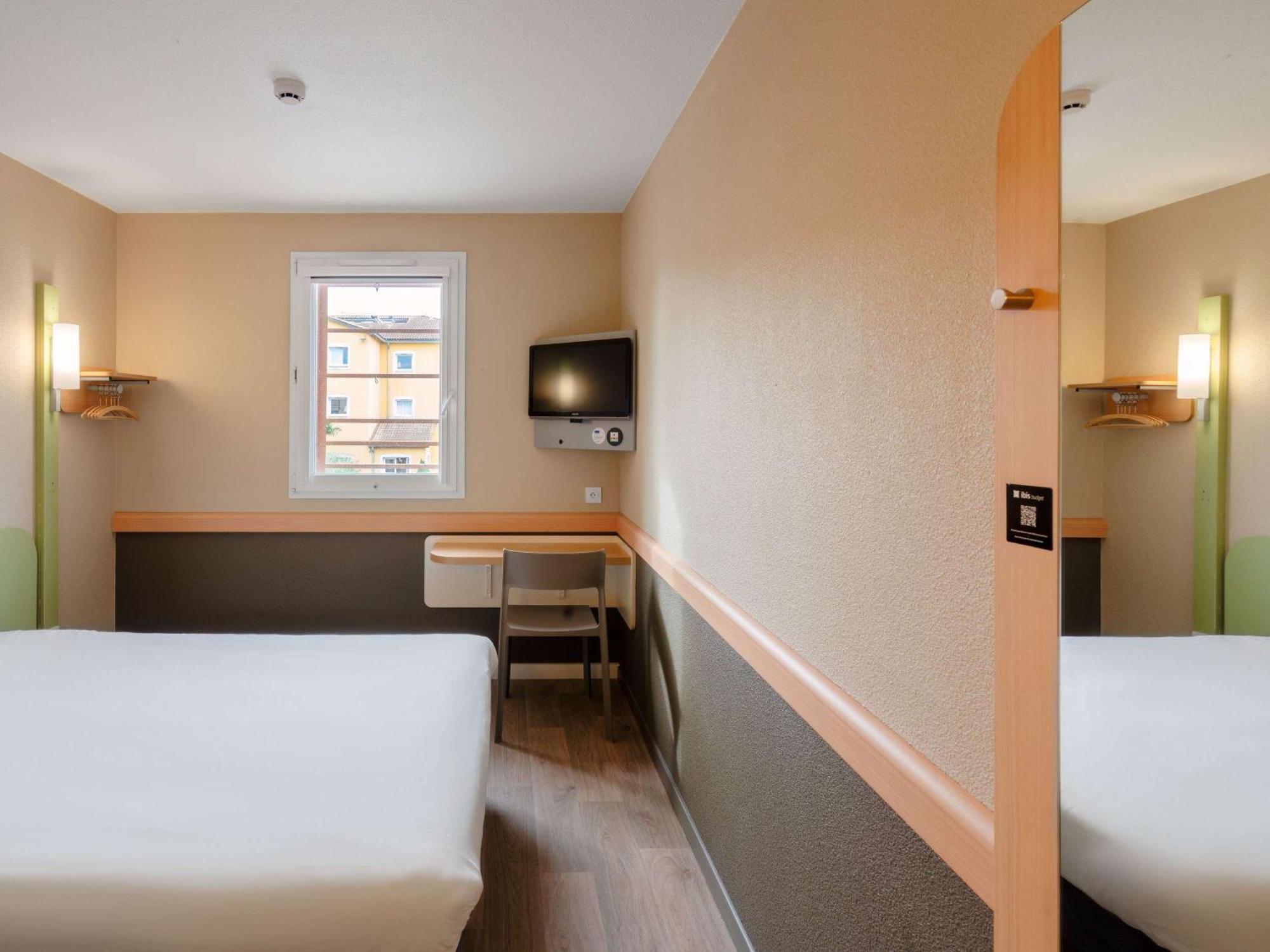 Ibis Budget Manosque Cadarache Kültér fotó