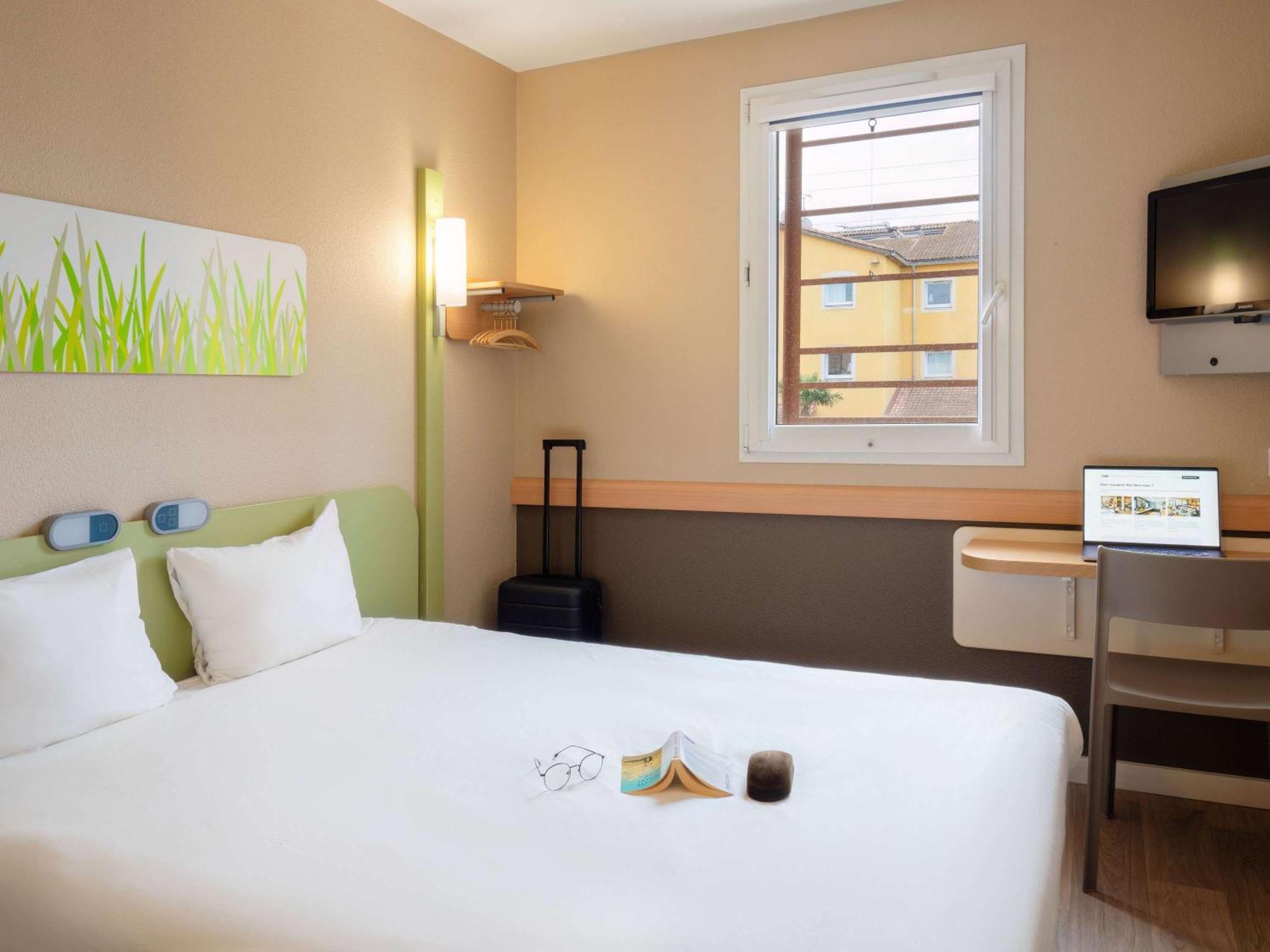 Ibis Budget Manosque Cadarache Kültér fotó