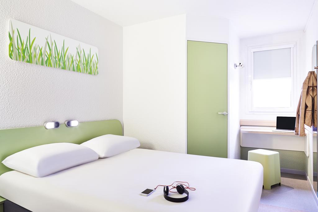 Ibis Budget Manosque Cadarache Kültér fotó