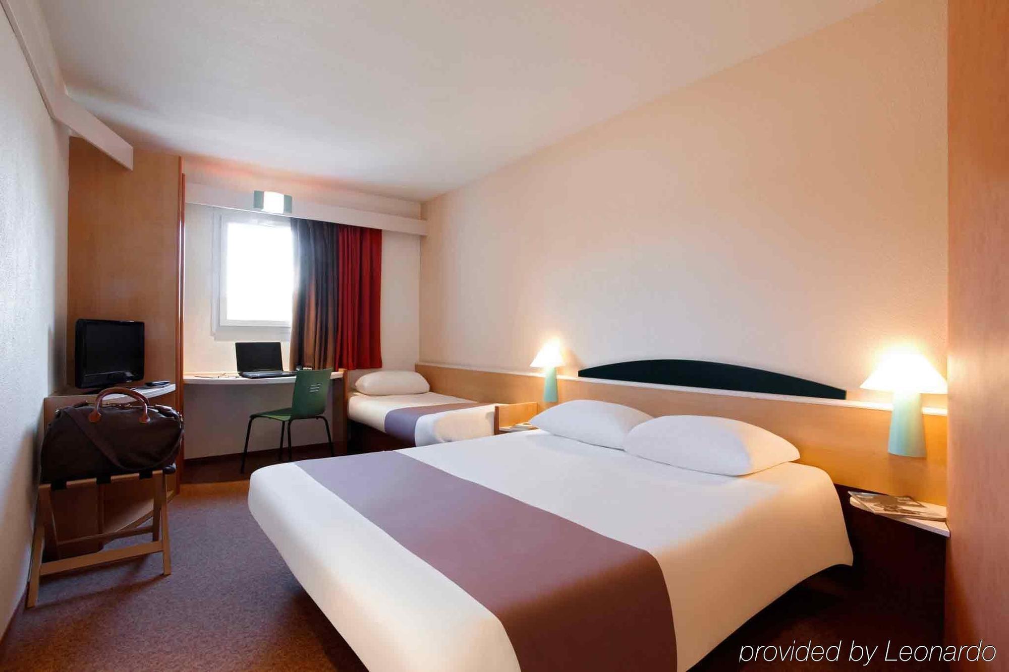 Ibis Budget Manosque Cadarache Kültér fotó